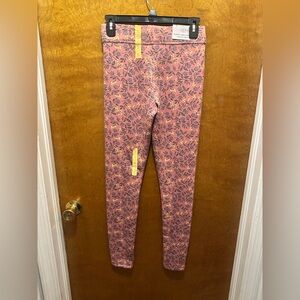 Serra girls pink floral fleece lined leggings new leggings size small